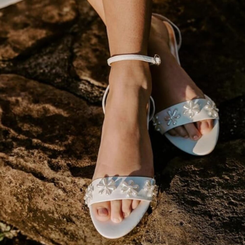XYD White Bloom Pearl Flower Bridal Sandals Ankle Strappy Open Toe Low Heel Shoe